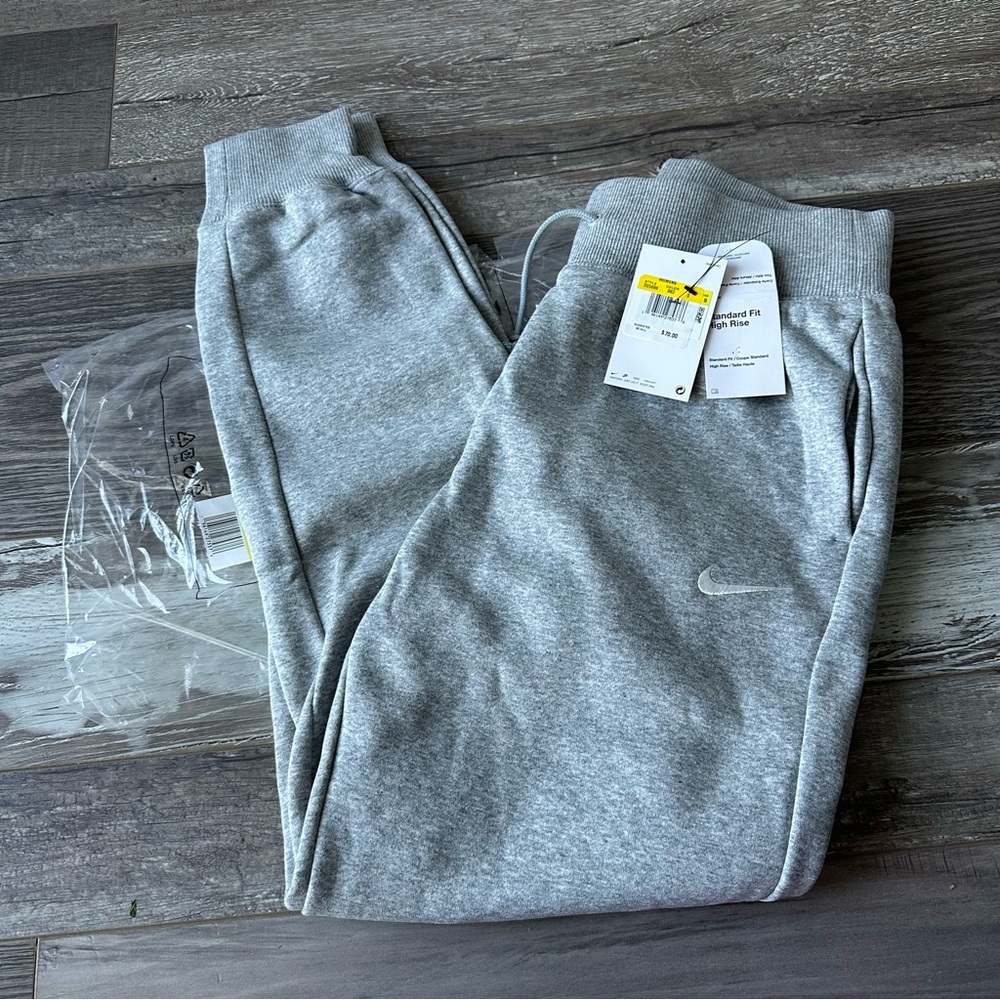 NEW Nike Phoenix Fleece High-Waisted Joggers - Picture 3 of 3